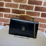 Gucci Replica 675794 Diana small shoulder bag in black/brown