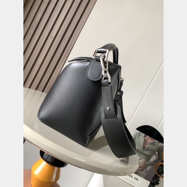 Best Replica Loewe Puzzle Medium Bag In Classic Calfskin 29CM