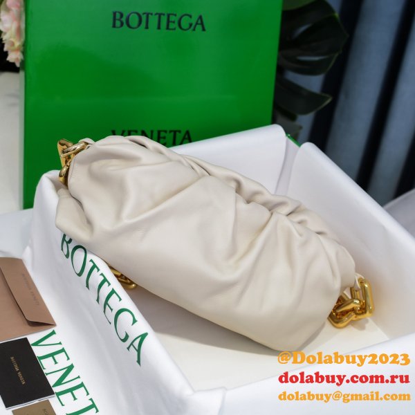 Where to find the Best Replicas Bottega Veneta 30CM Chain Pouch Bag Dupes