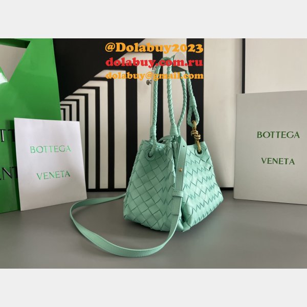 Top Quality BOTTEGA VENETA parachute Andiamo mini size 796569