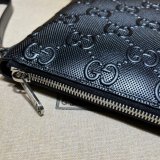 Designer Gucci Cheap 696009 GG embossed Black messenger bag