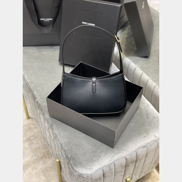 Replica Saint Laurent LE 5 À 7 hobo 657228 bag in matte python