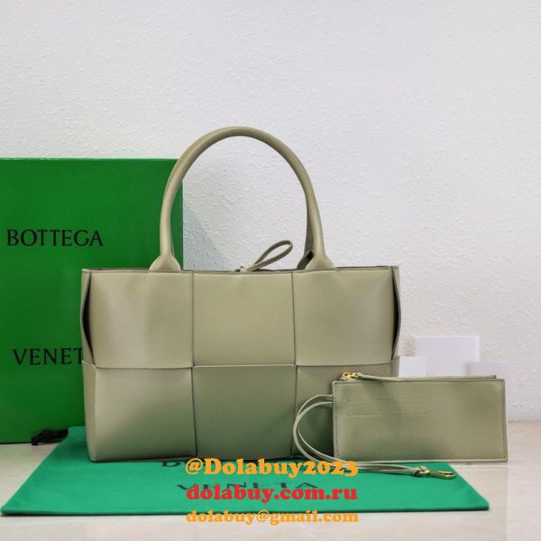 Perfect BOTTEGA VENETA Arco Small Tote Bag 30CM